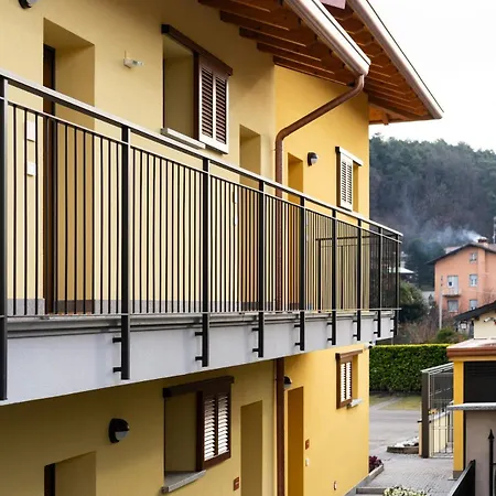 Holiday home Bilocale Rosa - Cascina Da Rosa Capiago Intimiano